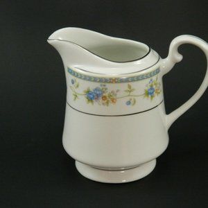 Barclay 8389 China Creamer 8 oz Barclay by Sango
